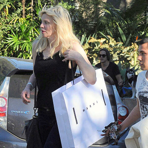 Courtney Love Wallpapers