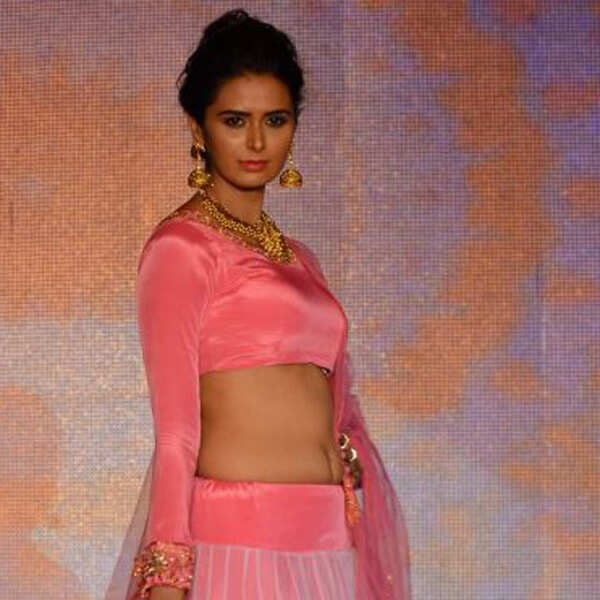 Meenakshi Dixit