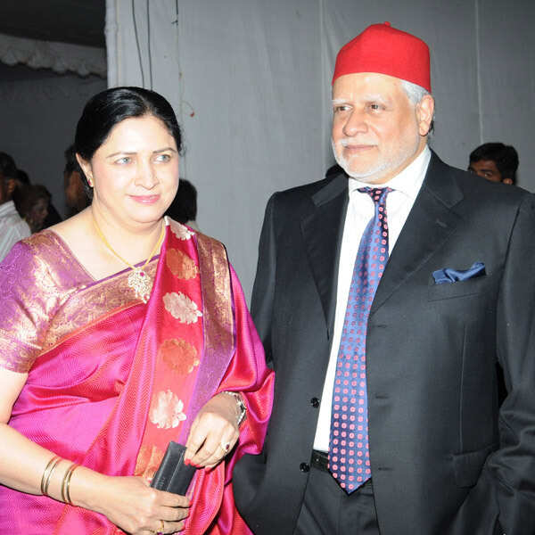 Alam Khan Photos
