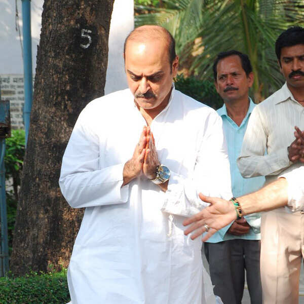 Karan Razdan Images