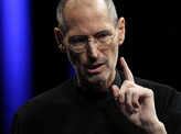 Steve Jobs defends Apple in taped testimony