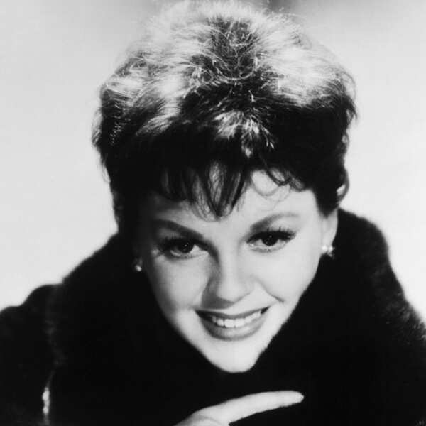 Judy Garland Stills