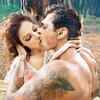 Alone: Bipasha Basu praised, Karan Singh Grover ignored?