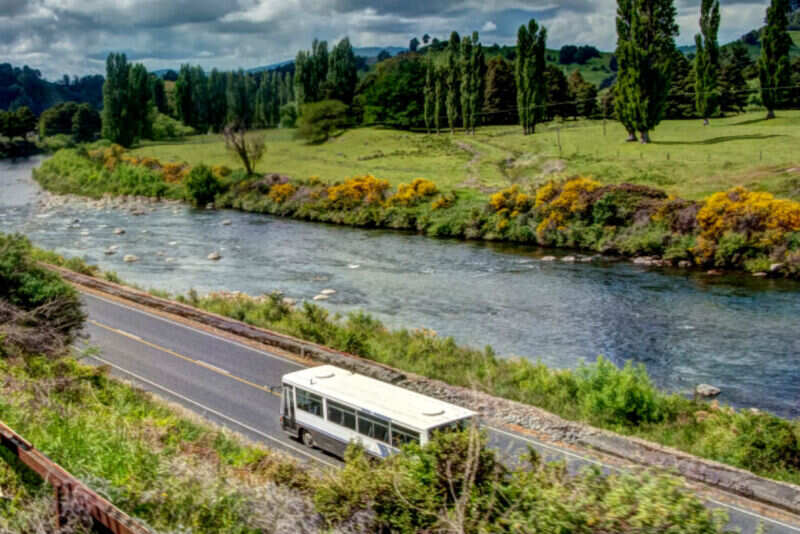 New zealand by bus thinkstock