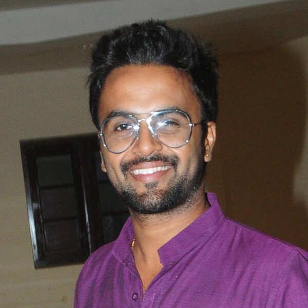 Vinay Forrt