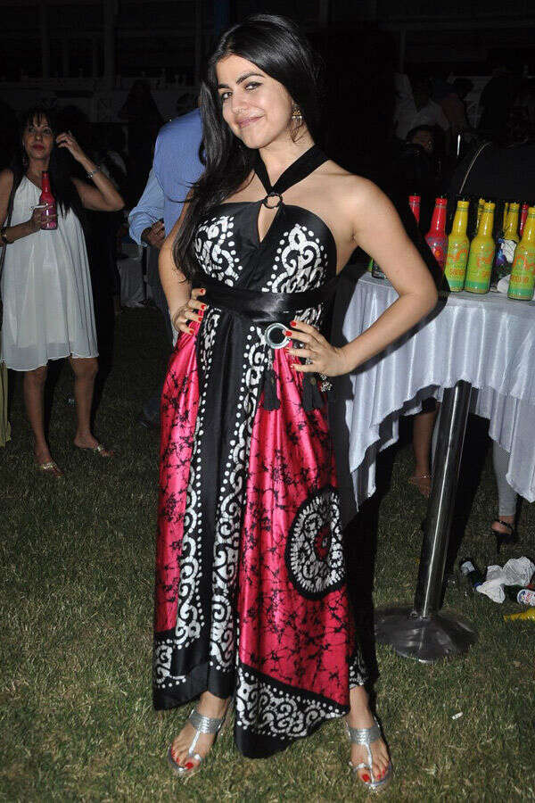 Shenaz Treasurywala Stills