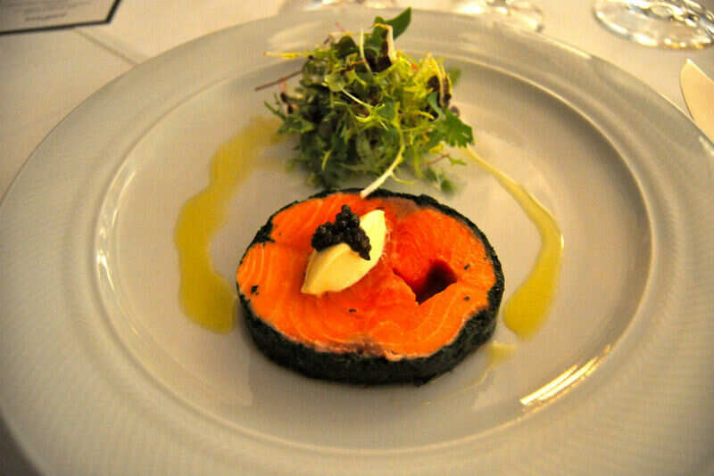 Visa Wellington on a Plate