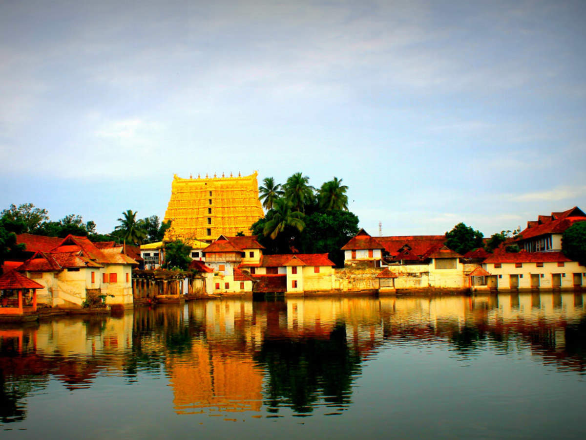 Discover Thiruvananthapuram: Your Ultimate Kerala Travel Guide for Tourists - Visiting the Iconic Padmanabhaswamy Temple