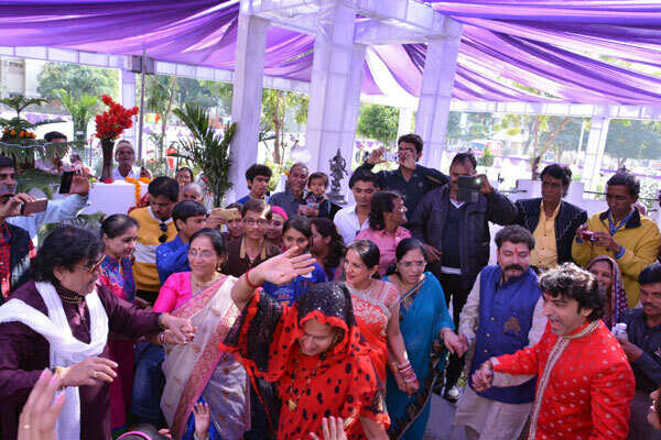 Mona Thiba Kanodia Images