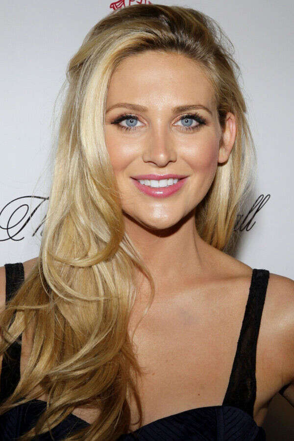Stephanie Pratt Pictures
