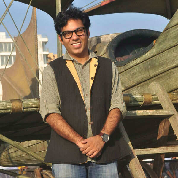 Vibhu Puri Pictures