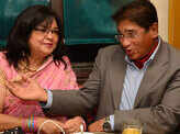 Food lovers under on roof