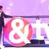 Article image for: Shah Rukh Khan is back on TV with a <i class="tbold">game show</i>