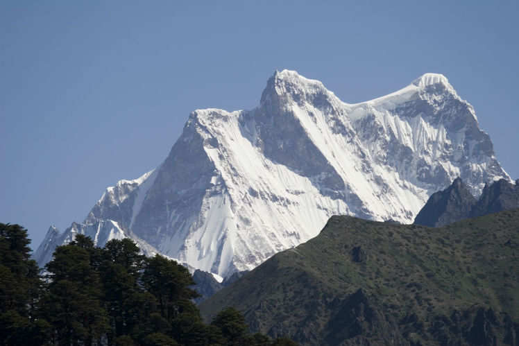 highest-mountain-in-bhutan-gangkhar-puensum-the-highest-unclimbed