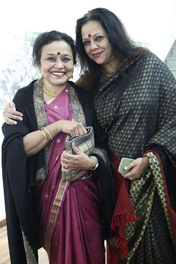 Ina Puri Pictures