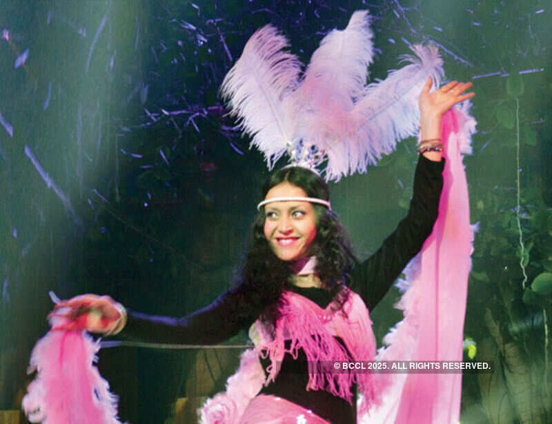 Dances of the world enthrall Bhopal