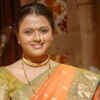 Meet the popular anchors of Marathi television