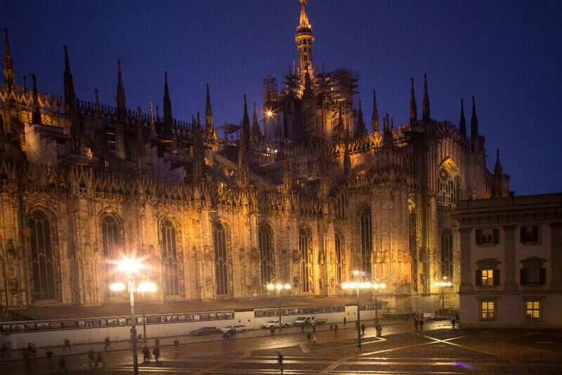TRAVEL-TIMES-MILAN-JAN12-8_1232253