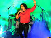 Naresh Iyer performs at Crossroads '15