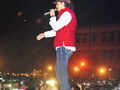 Mohit Chauhan performs at Sri Venkateswara College