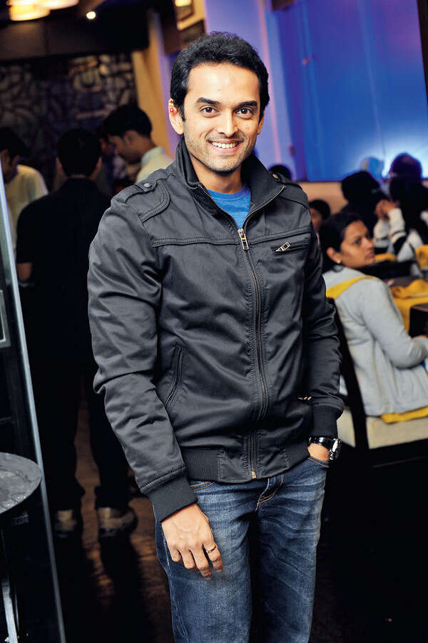 Saurabh Gokhale Images