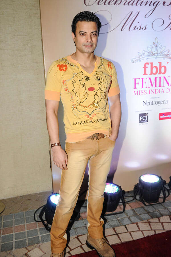 Rahul Bhatt Wallpapers