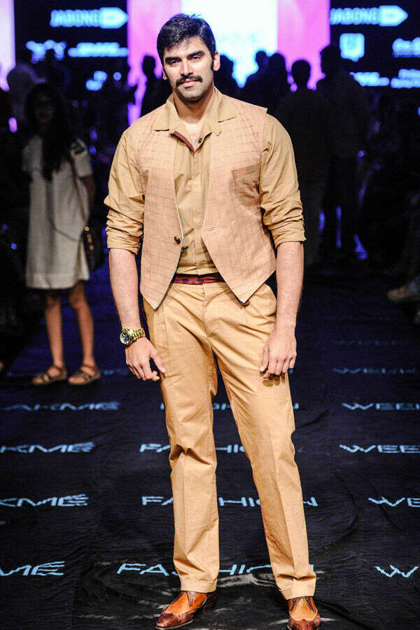 Nikitin Dheer