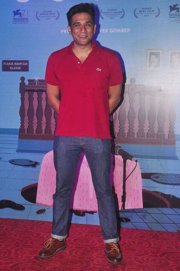 Vivek Gomber Pictures