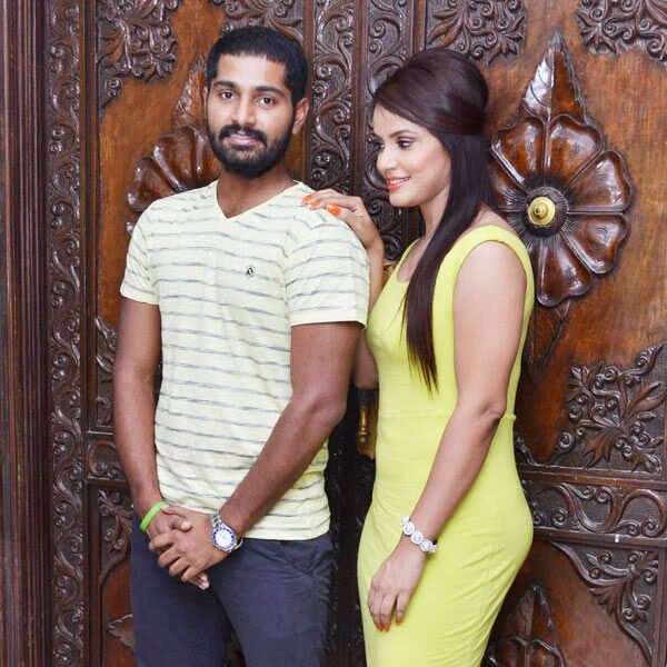 Neetu Chandraa Pictures