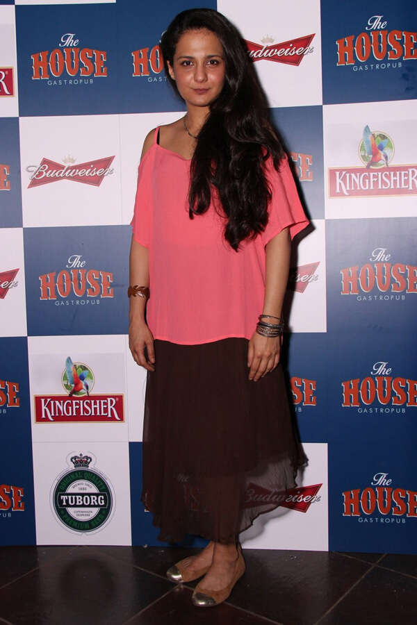Pooja Ruparel Wallpapers