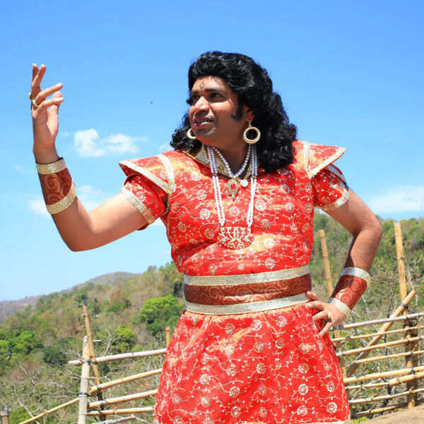 Premgi Amaren Stills