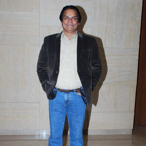 Akhilendra Mishra Images
