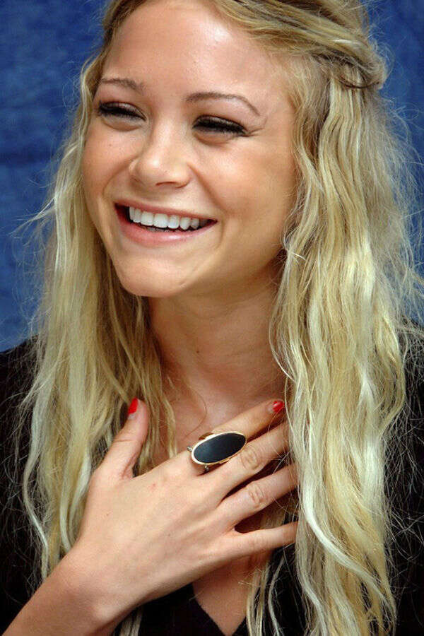 Ashley Olsen Wallpapers