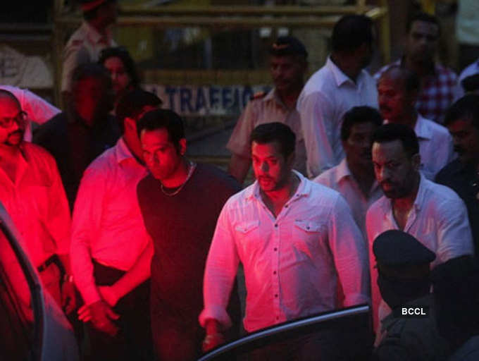 Salman Khan convicted: Celebs visit him at his residence