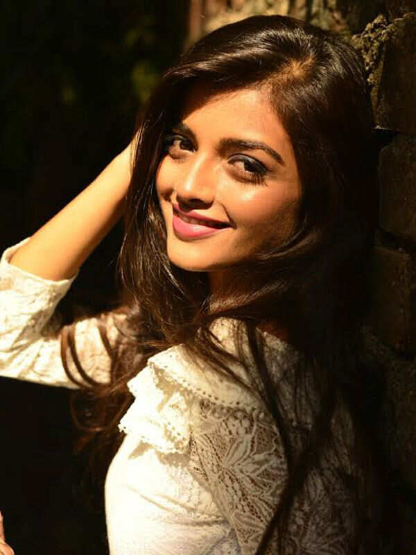 Ashna Zaveri