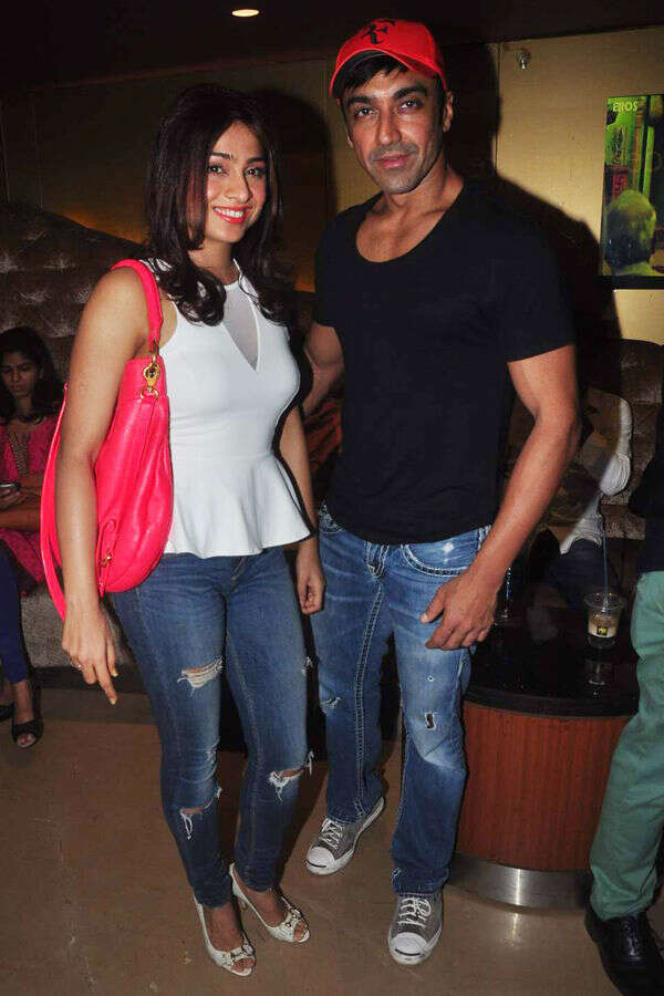 Aashish Chaudhary Pictures