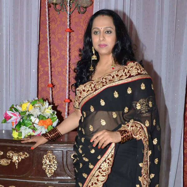 Vaishali Samant Images