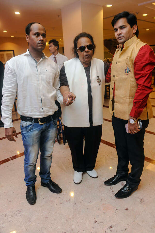 Ravindra Jain Wallpapers