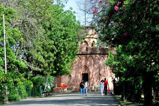 Historical spots of North Delhi’s Kamla Nehru Ridge