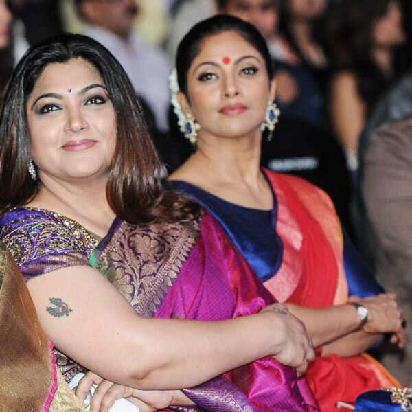Nadhiya Wallpapers