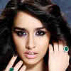 What makes Shraddha Kapoor popular with her fans?