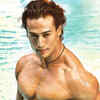 Aamir Khan turns godfather for Tiger Shroff