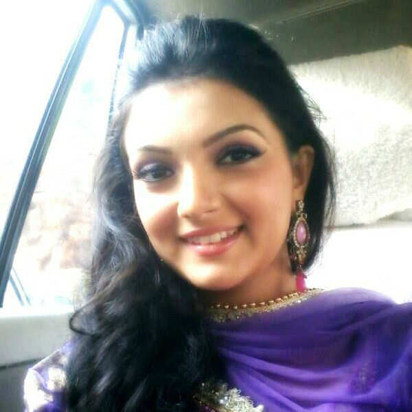 Saranya Mohan Pictures