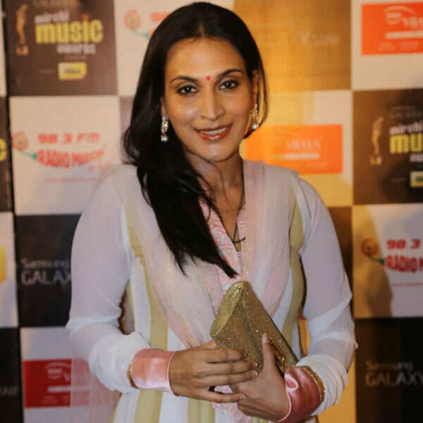 Aishwaryaa.R.Dhanush Photos