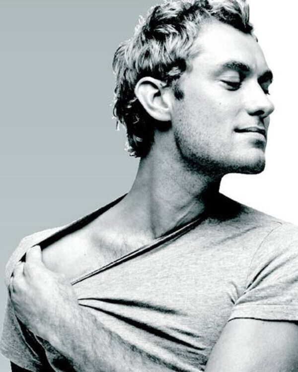 Jude Law Stills