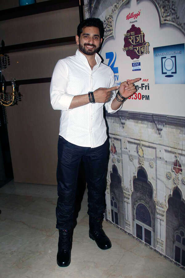 Siddhant Karnick Photos