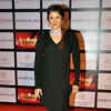 Article image for: <i class="tbold">smiley suri</i> sizzles in black during the Retail Jeweller India