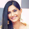 The 100 crore heroines of Bollywood