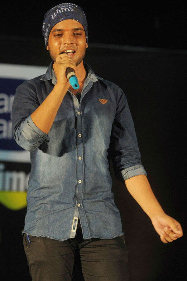 Ashish_Kumar Images