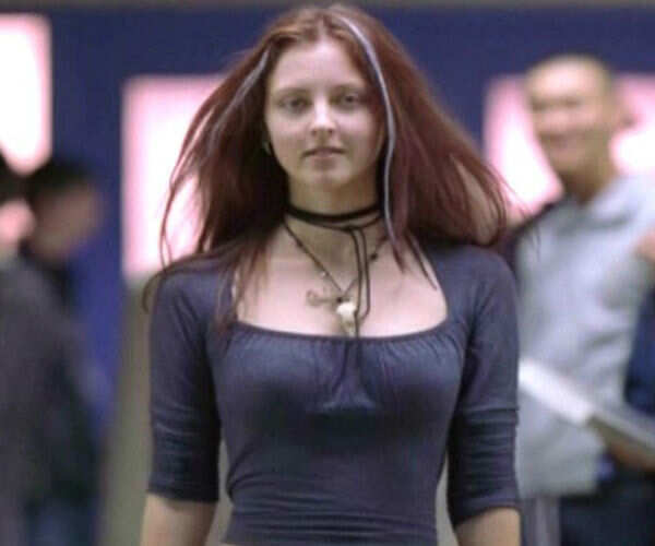 Katharine Isabelle Photos